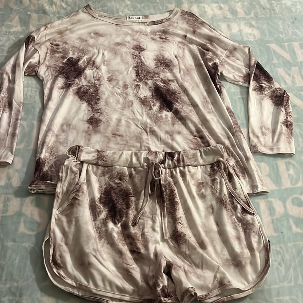 Leo Rosi sleep set
